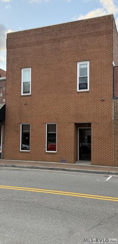112 W Hicks St, Lawrenceville, VA, 23868-1711 | Card Image