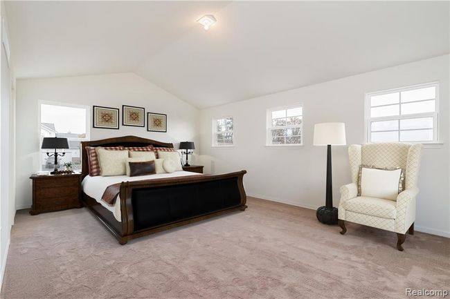 Oxford_9970 Wynbrook_Master Bedroom_VS.jpg | Image 11