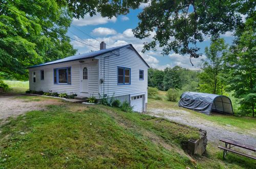 42 Old Turnpike Road, Danbury, NH, 03230 | Card Image