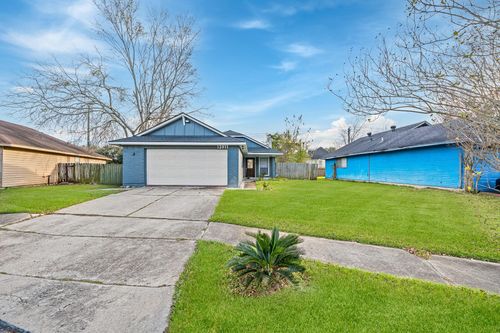 13911 Clear Forest Dr, Sugar Land, TX, 77498-1767 | Card Image