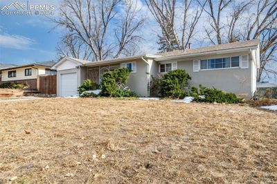 209 Davie Drive, House other with 2 bedrooms, 1 bathrooms and 1 parking in Colorado Springs CO | Image 2