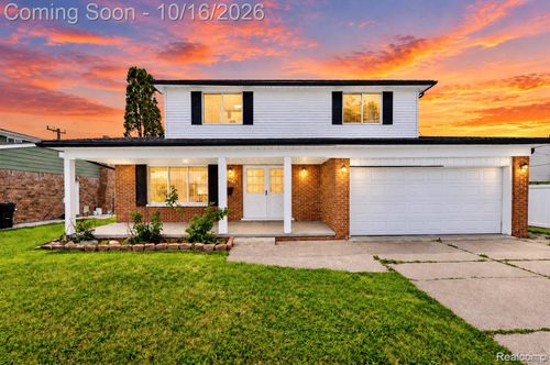 3528 Byrd Dr, Sterling Heights, MI, 48310-6108 | Card Image