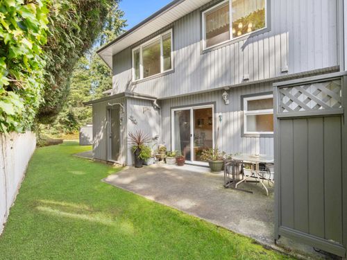 38-5761 Wharf Ave, Sechelt, BC, V7Z0H5 | Card Image