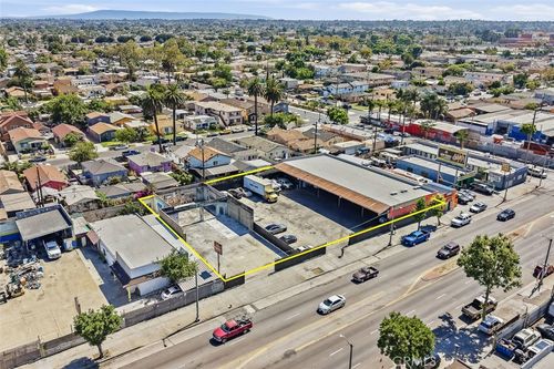 818 828 E Manchester Avenue, Los Angeles, CA, 90001 | Card Image