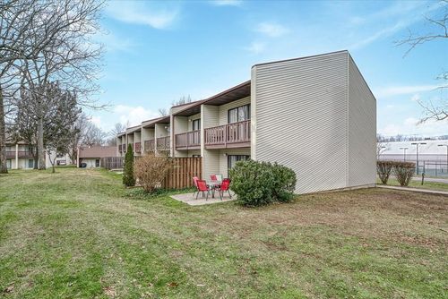 13 Wilshire Heights Dr, Crossville, TN, 38558-6268 | Card Image