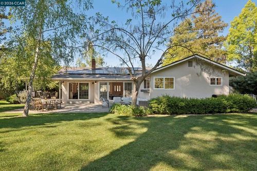 837 Tully Way, Concord, CA, 94518-2731 | Card Image