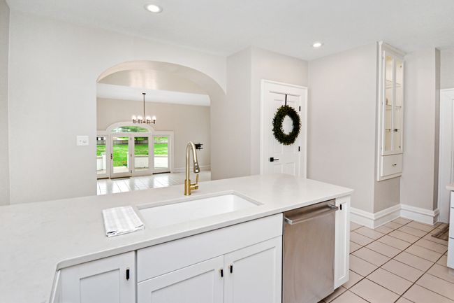 1005 Hovey Ave, House other with 3 bedrooms, 4 bathrooms and 11 parking in Normal IL | Image 34