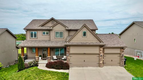 19868 K St, Omaha, NE, 68135-3825 | Card Image
