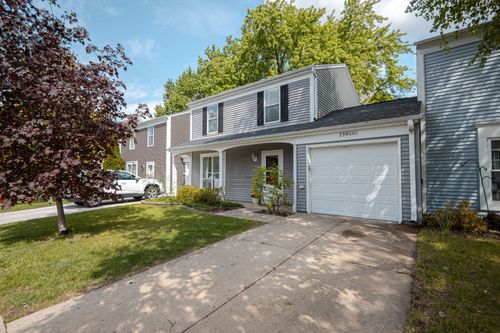 29W440 Candlewood Ln, Warrenville, IL, 60555-2638 | Card Image