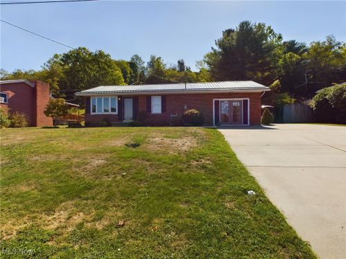 2218 Lindy Cir, Saint Mary's, WV, 26170-9769 | Card Image