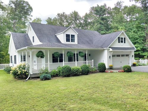 145 White Farm Ln, Shaftsbury, VT, 05262-4419 | Card Image