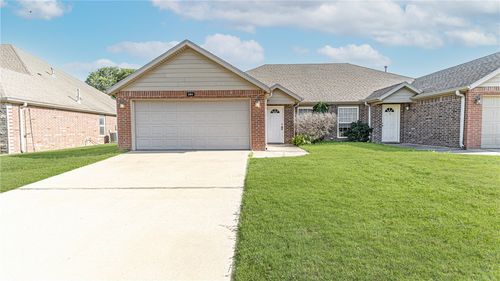 261 Copper Oaks Dr, Centerton, AR, 72719-9786 | Card Image