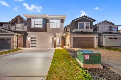 96 Savanna Lane Ne, Calgary, AB, T3J0X4 | Card Image