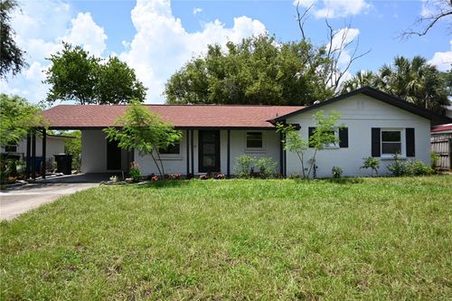 8609 Driftwood Dr, TAMPA, FL, 33615-4412 | Card Image