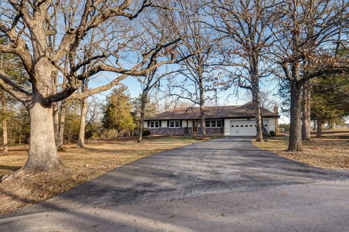 1061 Anemone Rd, Billings, MO, 65610-9274 | Card Image