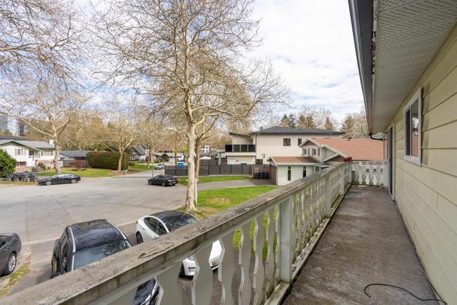 13312 Sutton Place, House other with 6 bedrooms, 3 bathrooms and 4 parking in Surrey BC | Image 32