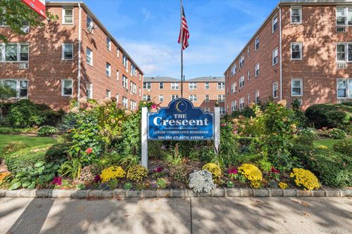 211-290 Atlantic Ave, Hempstead, NY, 11550-1139 | Card Image