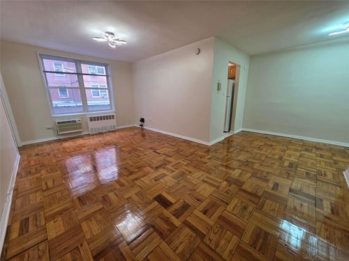 99 67th Rd, Forest Hills, NY, 11375-3049 | Card Image