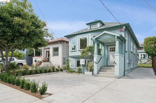 368 Hudson St, Oakland, CA, 94618-1102 | Card Image