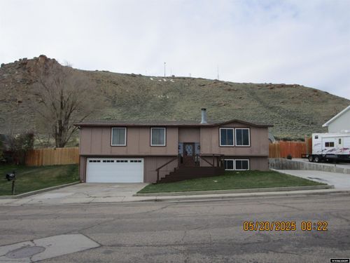 670 Easy St, Green River, WY, 82935-4909 | Card Image