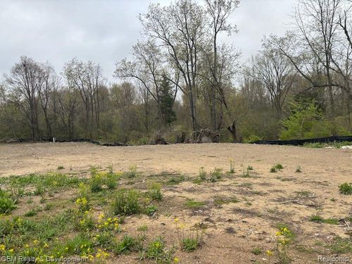 8860 Pleasantview, Salem Township, MI, 48178 | Card Image