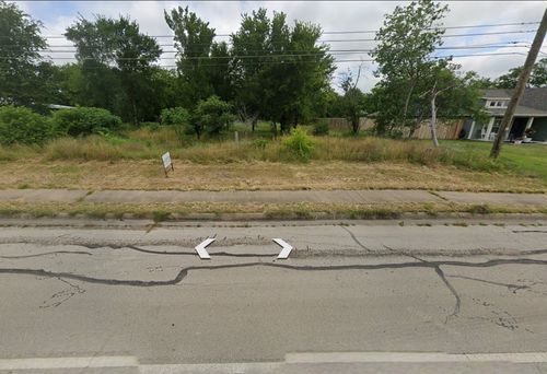 703 E Davis Ave, Alvarado, TX, 76009-6900 | Card Image