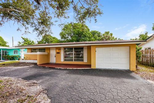 2440 Nw 68th Ave, Sunrise, FL, 33313-2002 | Card Image