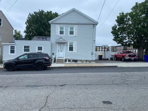 368 Globe St, Fall River, MA, 02724-2641 | Card Image