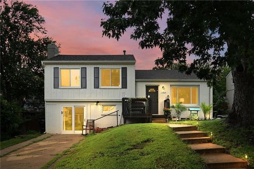 3604 N Osage St, Independence, MO, 64050-1139 | Card Image
