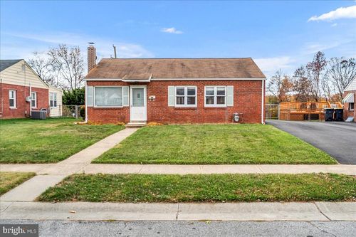 327 Pennewill Dr, NEW CASTLE, DE, 19720-1811 | Card Image