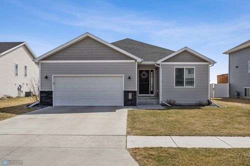 5944 58th St S, Fargo, ND, 58104-5680 | Card Image
