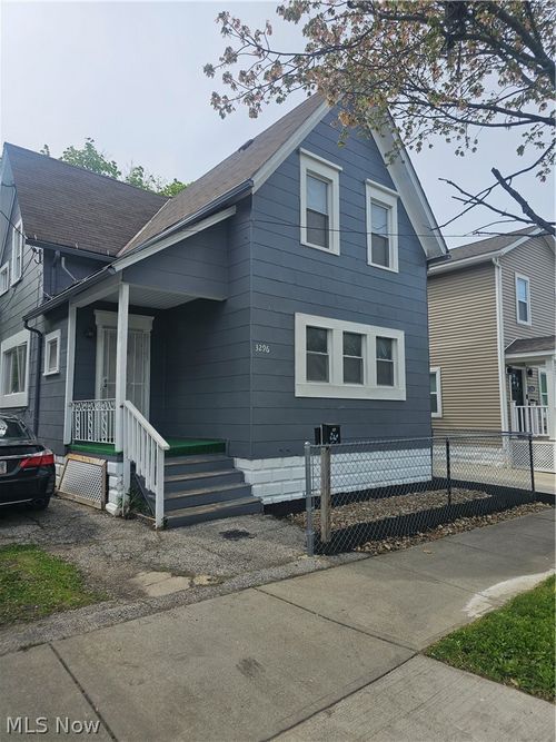 3296 W 44th St, Cleveland, OH, 44109-1074 | Card Image