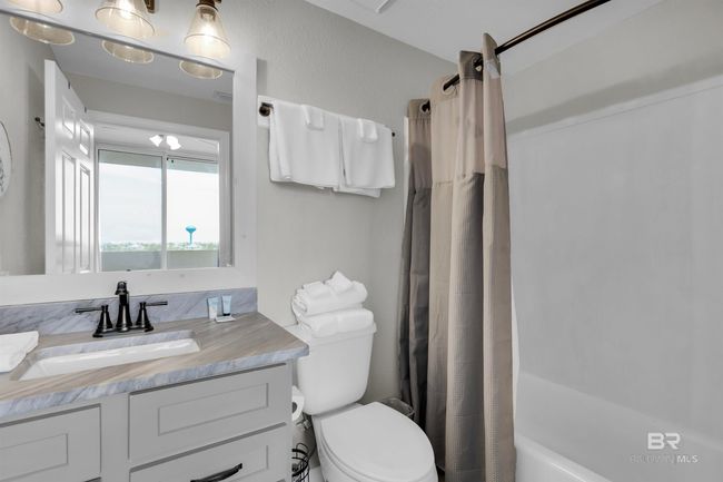 Bathroom | Image 12