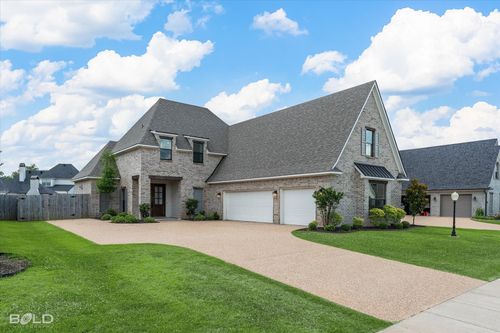 628 Dumaine Dr, Bossier City, LA, 71111-6277 | Card Image