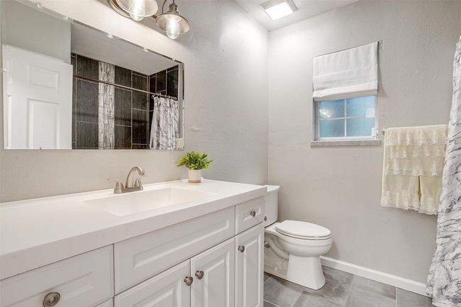 1 - 3707 Knob Hill Rd, Home with 5 bedrooms, 4 bathrooms and 3 parking in Azle TX | Image 24