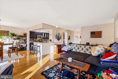 apt-505-5904 Mount Eagle Dr, ALEXANDRIA, VA, 22303-2537 | Card Image