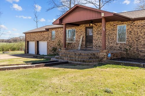 1092 Crockett Dr, New Johnsonville, TN, 37134-2380 | Card Image