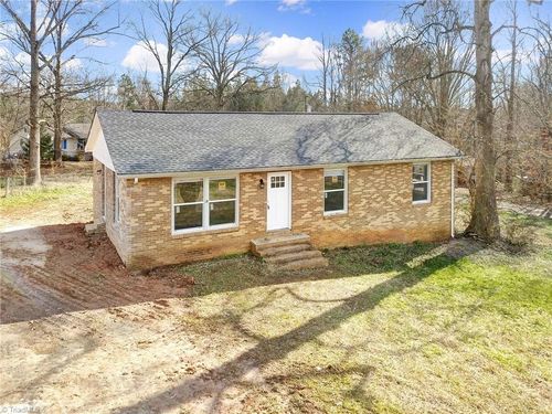 400 Ponderosa Rd, Stanley, NC, 28164-1873 | Card Image