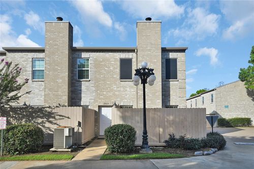 2860-2860 Holly Hall St, Houston, TX, 77054-4160 | Card Image