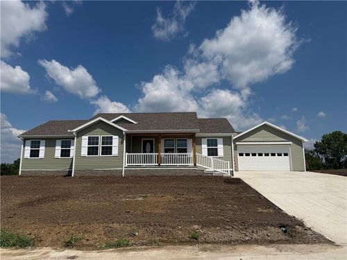 113 Westwood Dr, Gallatin, MO, 64640-1613 | Card Image