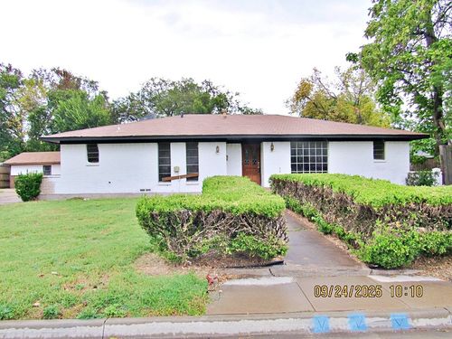 1021 S Murray St, Mckinney, TX, 75069-6211 | Card Image