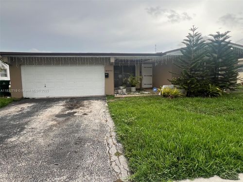 3801 Sw 68th Ave, Miramar, FL, 33023-6639 | Card Image