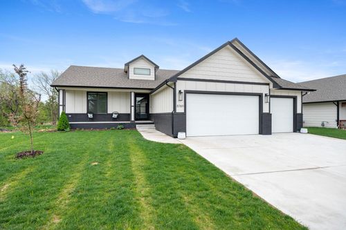 8769 E Bradford St, Wichita, KS, 67210-1610 | Card Image