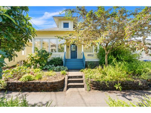 3722 Se Salmon St, Portland, OR, 97214-4338 | Card Image