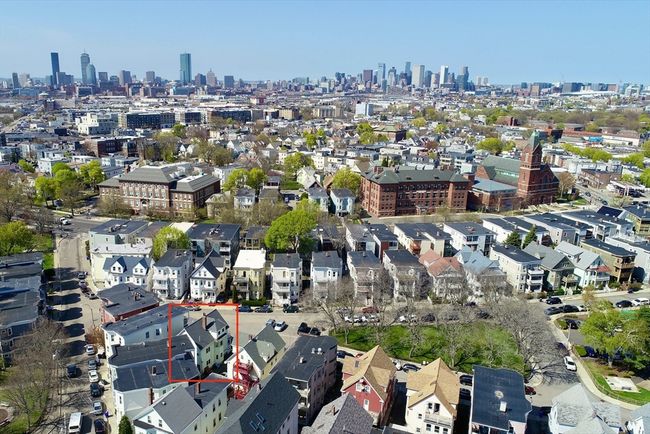APT-1 - 34 Edison Grn, Condo with 3 bedrooms, 1 bathrooms and null parking in Boston MA | Image 10