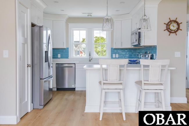 D - 105 Colington Point Cir, Townhouse with 3 bedrooms, 4 bathrooms and null parking in Kill Devil Hills NC | Image 5
