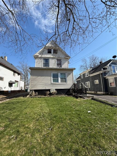 2921 Mckoon Ave, Niagara Falls, NY, 14305-1914 | Card Image