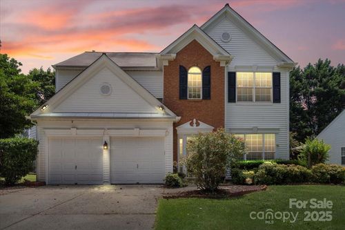 9406 Shepparton Dr, Huntersville, NC, 28078-9331 | Card Image