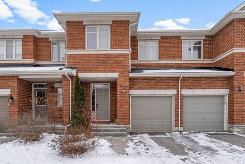 252 Maxwell Bridge Rd, Kanata, ON, K2W0B4 | Card Image