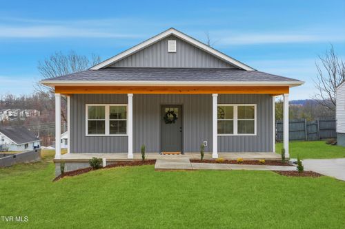 389 Wallace Pike, Bristol, VA, 24201 | Card Image